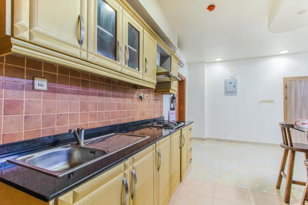 Oyo 109 Al Thabit Modern Hotel Apartment Ḩayl Āl ‘Umayr Exteriör bild